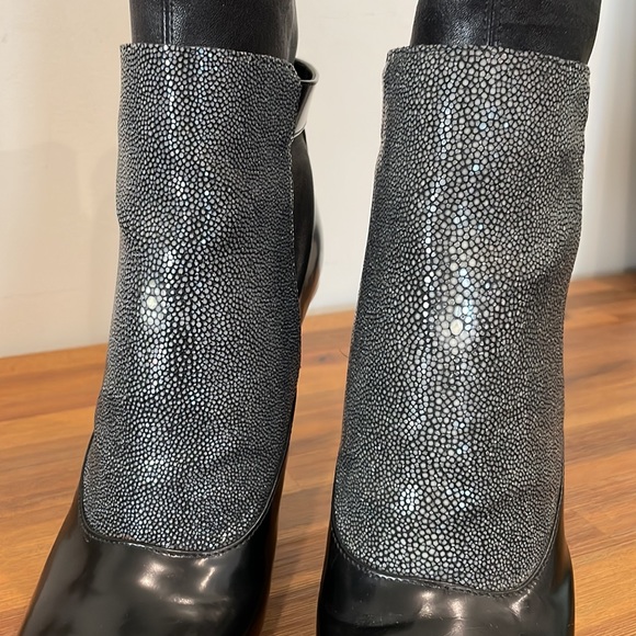 FENDI stingray & leather sock boots! - Picture 2 of 7